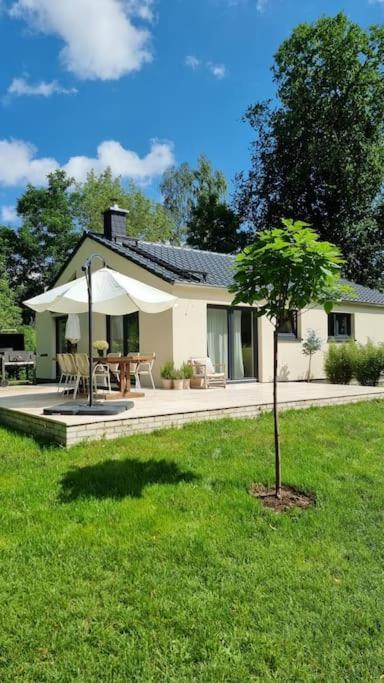 Haus Am Waldrand Und In Seenaehe Ленин Экстерьер фото